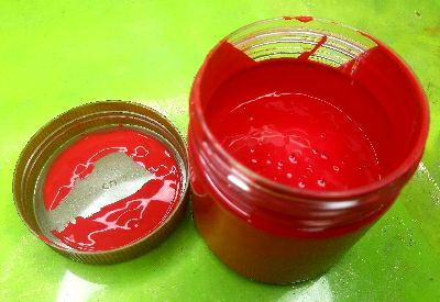 خمیر رنگ قرمز تصویر خمیر رنگ قرمز