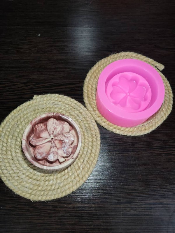 تصویر ق س عودر سوز شبدر کد 5099