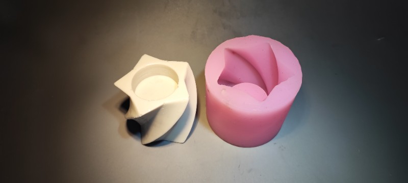 قالب سیلیکونی جای وارمری طرح تاج کد 5440 - سیلیکونی قالب سیلیکونی جای وارمری طرح تاج کد 5440 - سیلیکونی