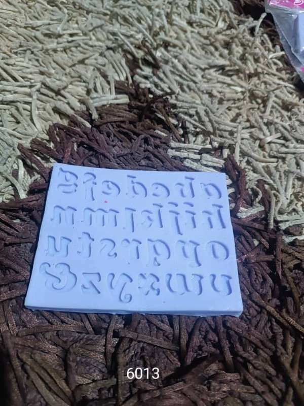 ق س حروف لاتین کد 6013 - سیلیکونی - تصویر 1 ق س حروف لاتین کد 6013 - سیلیکونی - تصویر 1