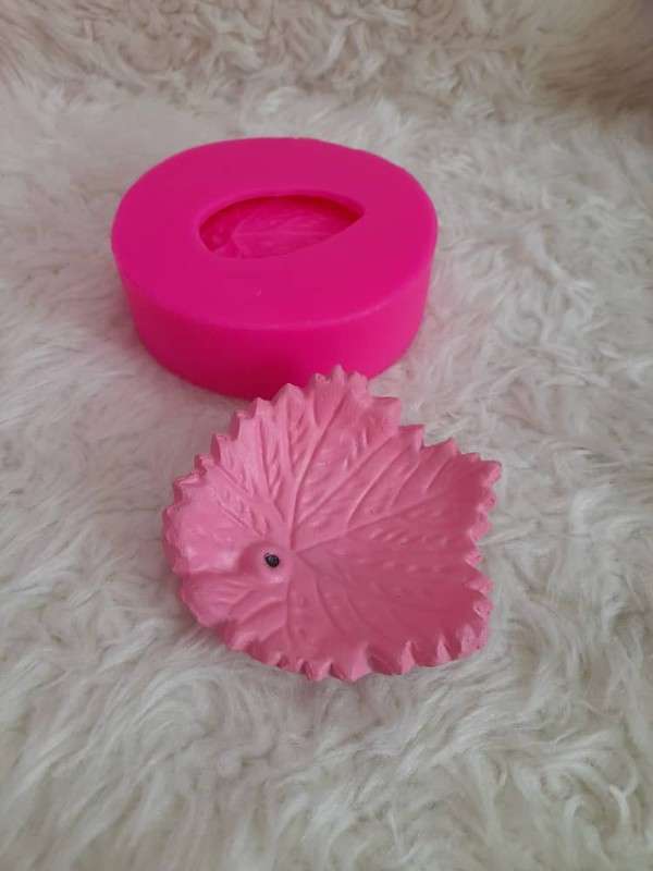 قالب سیلیکونی عودسوز برگی کد 5034 - سیلیکونی - تصویر 1 قالب سیلیکونی عودسوز برگی کد 5034 - سیلیکونی - تصویر 1