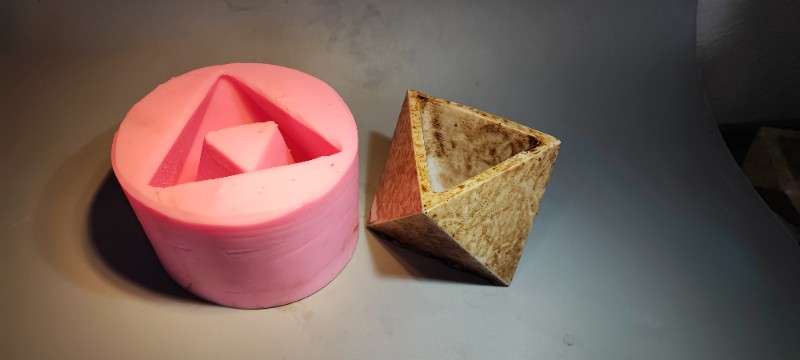 قالب سیلیکونی گلدان چند ظلعی کد 5409 - سیلیکونی - تصویر 3 قالب سیلیکونی گلدان چند ظلعی کد 5409 - سیلیکونی - تصویر 3