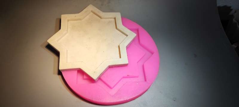 قالب سیلیکونی سینی چند ظلعی کد 5453 - سیلیکونی - تصویر 2 قالب سیلیکونی سینی چند ظلعی کد 5453 - سیلیکونی - تصویر 2
