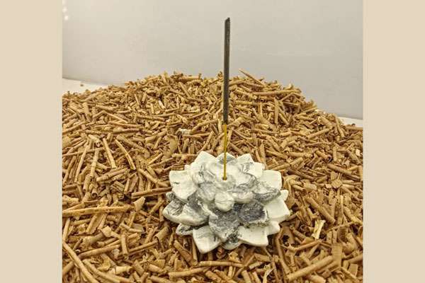 قالب سیلیکونی عودسوز طرح گل کد 5434 - سیلیکونی - تصویر 2 قالب سیلیکونی عودسوز طرح گل کد 5434 - سیلیکونی - تصویر 2